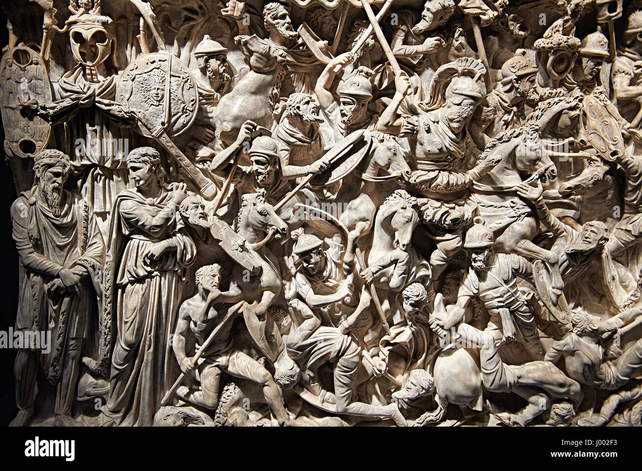 Roman Sarcophagus von Aurelius Julius Pompilius mit detaillierten