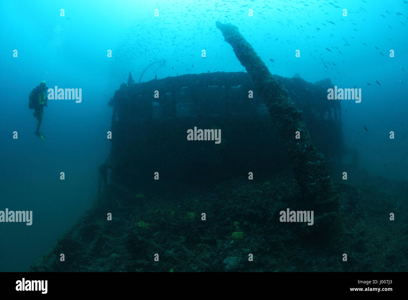 Wrack der Baron Gautsch und Scuba Taucher unter Wasser im Mittelmeer Stockfoto