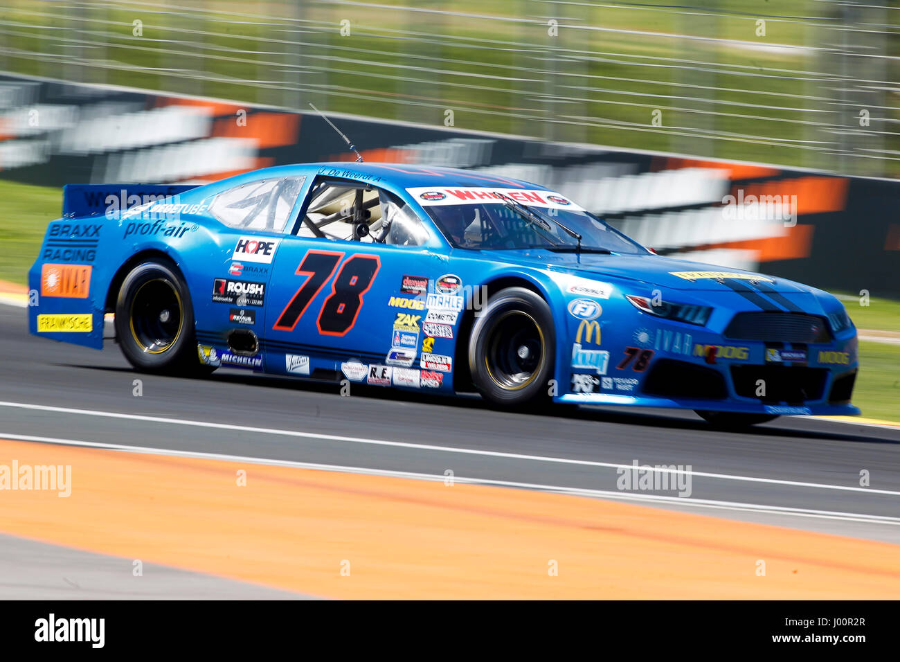 Valencia, Spanien. 8. April 2017. Valencia, ESPANA - März 2017: De byder während der NASCAR WHELEN EURO Serie Rennen 1 ELITE 1 in Circuit Ricardo Tormo, Cheste, Valencia, Spanien. : Bildnachweis Cronos/Omar Arnau: Cronos/Alamy Live-Nachrichten Stockfoto