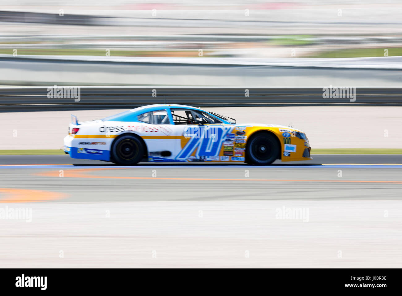 Valencia, Spanien. 8. April 2017. Valencia, ESPANA - März 2017: Simon während der NASCAR WHELEN EURO Serie Rennen 1 ELITE 1 in Circuit Ricardo Tormo, Cheste, Valencia, Spanien. : Bildnachweis Cronos/Omar Arnau: Cronos/Alamy Live-Nachrichten Stockfoto