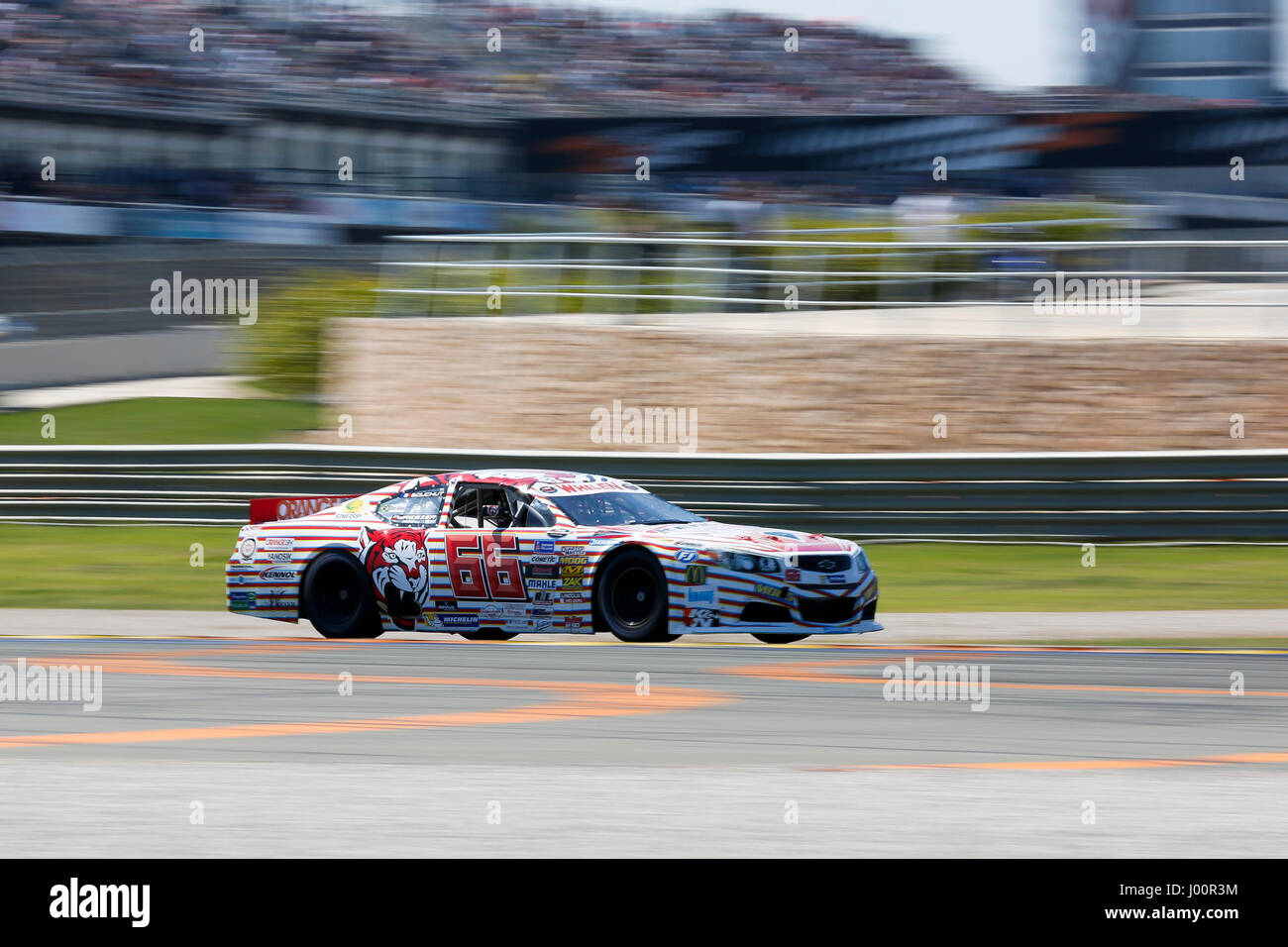 Valencia, Spanien. 8. April 2017. Valencia, ESPANA - März 2017: Bouchut während der NASCAR WHELEN EURO Serie Rennen 1 ELITE 1 in Circuit Ricardo Tormo, Cheste, Valencia, Spanien. : Bildnachweis Cronos/Omar Arnau: Cronos/Alamy Live-Nachrichten Stockfoto