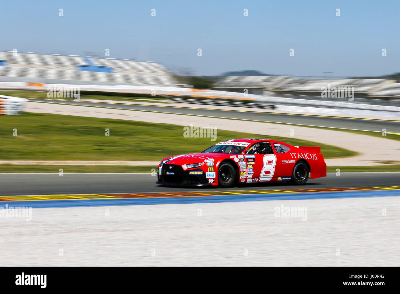 Valencia, Spanien. 8. April 2017. Valencia, ESPANA - März 2017: Caso während der NASCAR WHELEN EURO Serie Rennen 1 ELITE 1 in Circuit Ricardo Tormo, Cheste, Valencia, Spanien. : Bildnachweis Cronos/Omar Arnau: Cronos/Alamy Live-Nachrichten Stockfoto