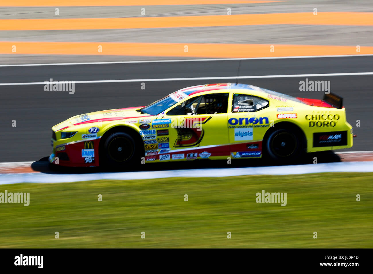 Valencia, Spanien. 8. April 2017. Valencia, ESPANA - März 2017: Doubek während der NASCAR WHELEN EURO Serie Rennen 1 ELITE 1 in Circuit Ricardo Tormo, Cheste, Valencia, Spanien. : Bildnachweis Cronos/Omar Arnau: Cronos/Alamy Live-Nachrichten Stockfoto