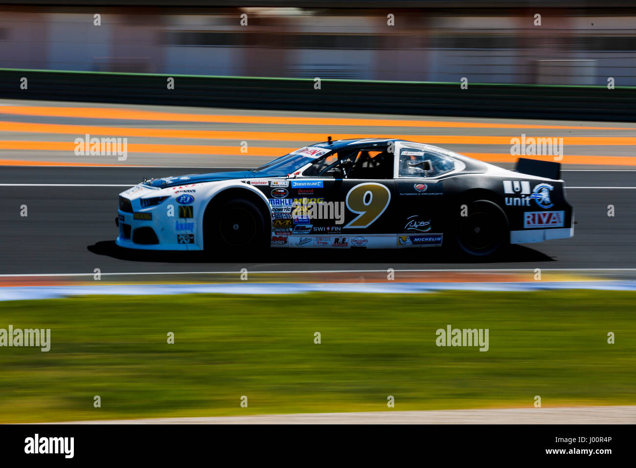 Valencia, Spanien. 8. April 2017. Valencia, ESPANA - März 2017: Ercoli während der NASCAR WHELEN EURO Serie Rennen 1 ELITE 1 in Circuit Ricardo Tormo, Cheste, Valencia, Spanien. : Bildnachweis Cronos/Omar Arnau: Cronos/Alamy Live-Nachrichten Stockfoto