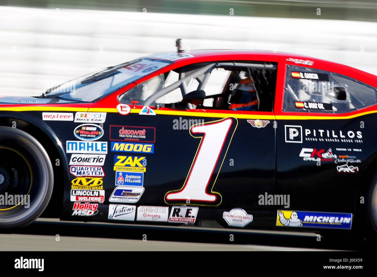 Valencia, Spanien. 8. April 2017. Valencia, ESPANA - März 2017: Carmen Gil Boix während der NASCAR WHELEN EURO Serie Rennen 1 ELITE 2 in Circuit Ricardo Tormo, Cheste, Valencia, Spanien. Foto: Cronos/Omar Arnau Stockfoto
