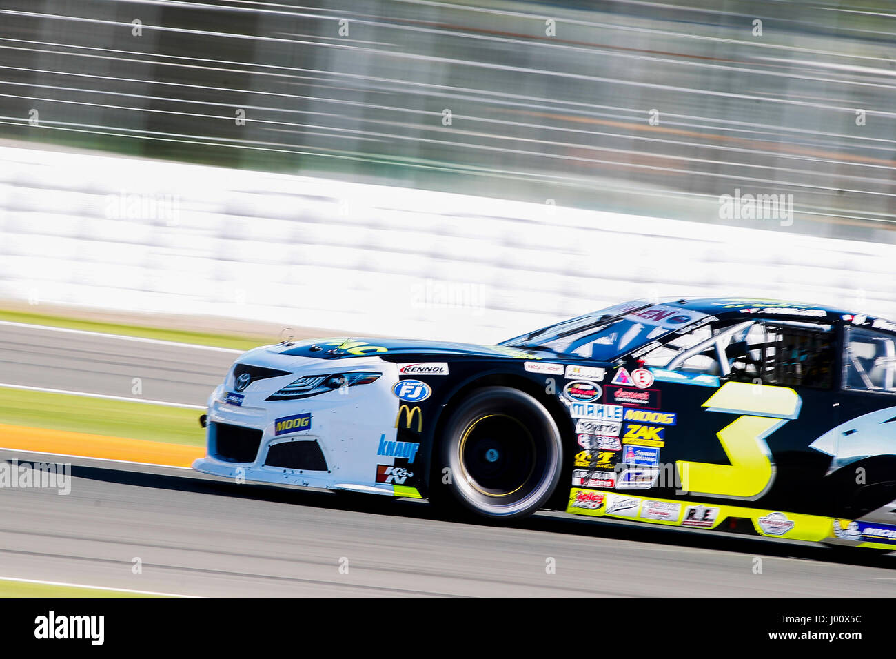 Valencia, Spanien. 8. April 2017. Valencia, ESPANA - März 2017: Delsaux während der NASCAR WHELEN EURO Serie Rennen 1 ELITE 2 in Circuit Ricardo Tormo, Cheste, Valencia, Spanien. Foto: Cronos/Omar Arnau Stockfoto