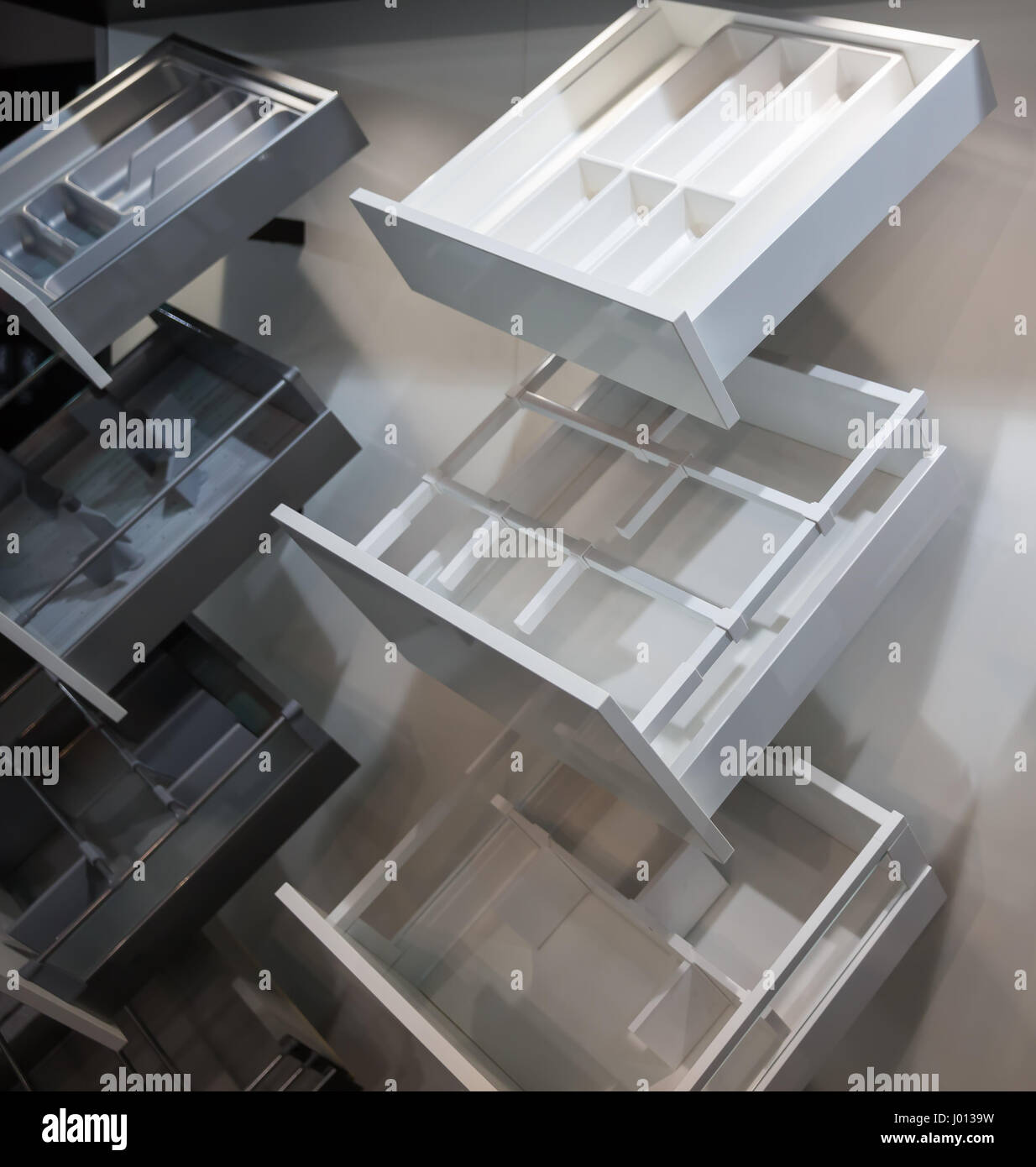 Regale Dienen Stockfotos Und Bilder Kaufen Alamy