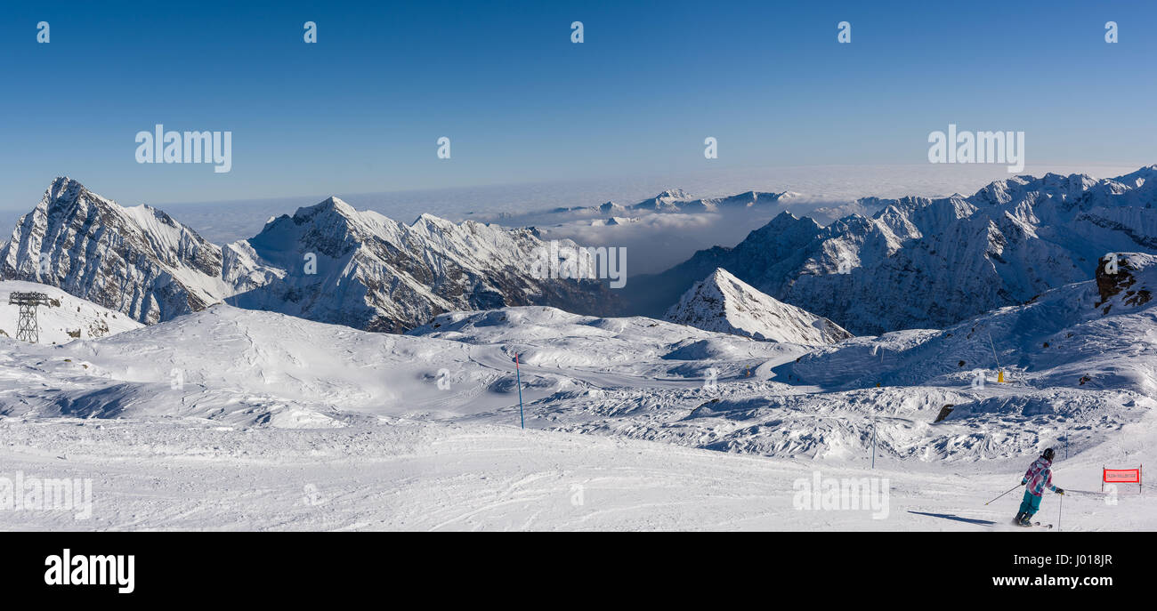 Panorama der Walliser Alpen in Alagna Stockfoto