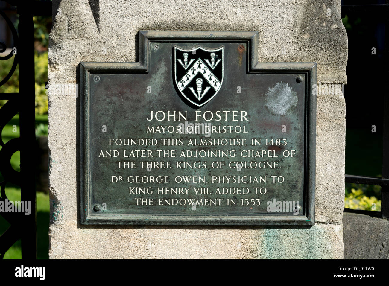 Gedenktafel an die John Foster Armenhäuser, Bristol, UK Stockfoto
