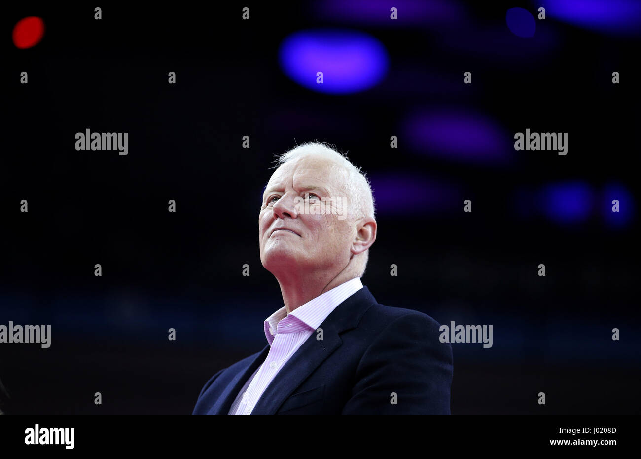 Barry Herne Vorsitzender des Matchroom Sports während der WM der Gymnastik bei der O2, London. Stockfoto