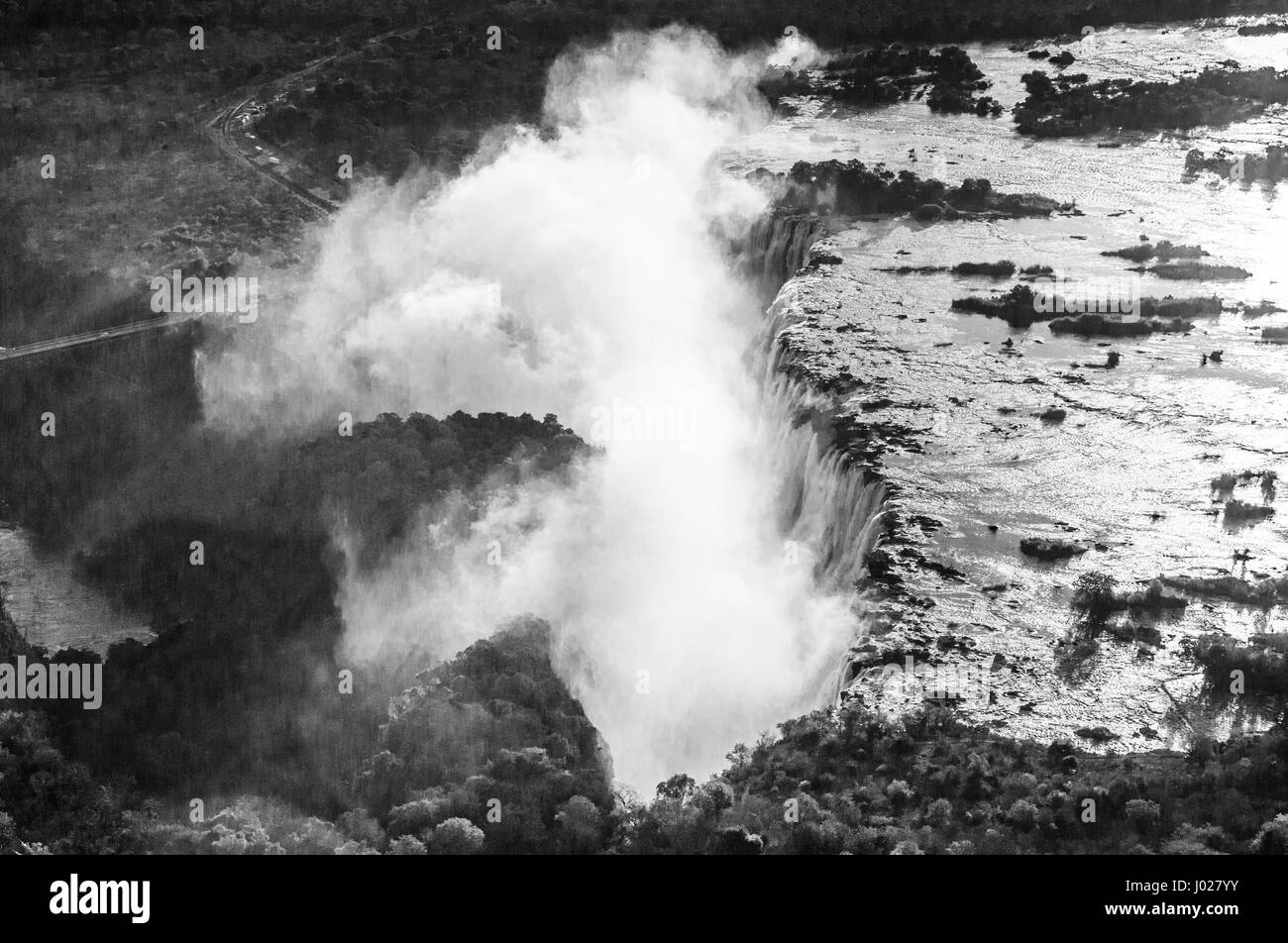 Blick auf die Victoria Falls vom Boden. MOSI-oa-Tunya-Nationalpark. Und Weltkulturerbe. Sambia. Simbabwe. Stockfoto