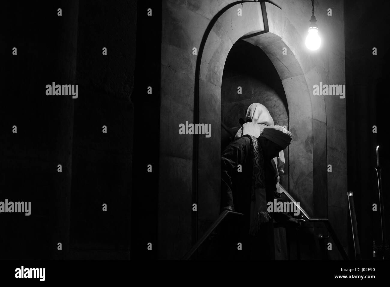 Jerusalem, Israel. 9. April 2017. Christlichen Gläubigen am Fuße der Treppe, die Kapelle von Golgatha zur Kirche von der Grabeskirche am Palmsonntag. Bildnachweis: Nir Alon/Alamy Live-Nachrichten Stockfoto