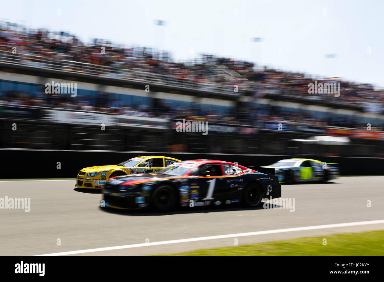 Valencia, Spanien. 9. April 2017.  Borja Garcia während der NASCAR WHELEN EUROSERIE Sitzung Sonntag in Circuit Ricardo Tormo, Cheste, Valencia, Spanien. Foto: Cronos/Omar Arnau/Alamy Live News Stockfoto