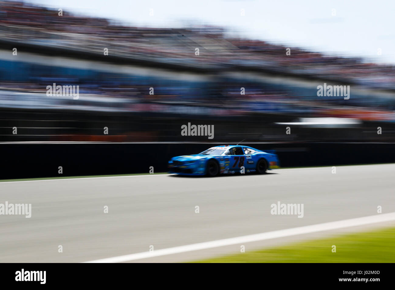 Valencia, Spanien. 9. April 2017.  De byder während der NASCAR WHELEN EUROSERIE Sitzung Sonntag in Circuit Ricardo Tormo, Cheste, Valencia, Spanien. Foto: Cronos/Omar Arnau/Alamy Live News Stockfoto