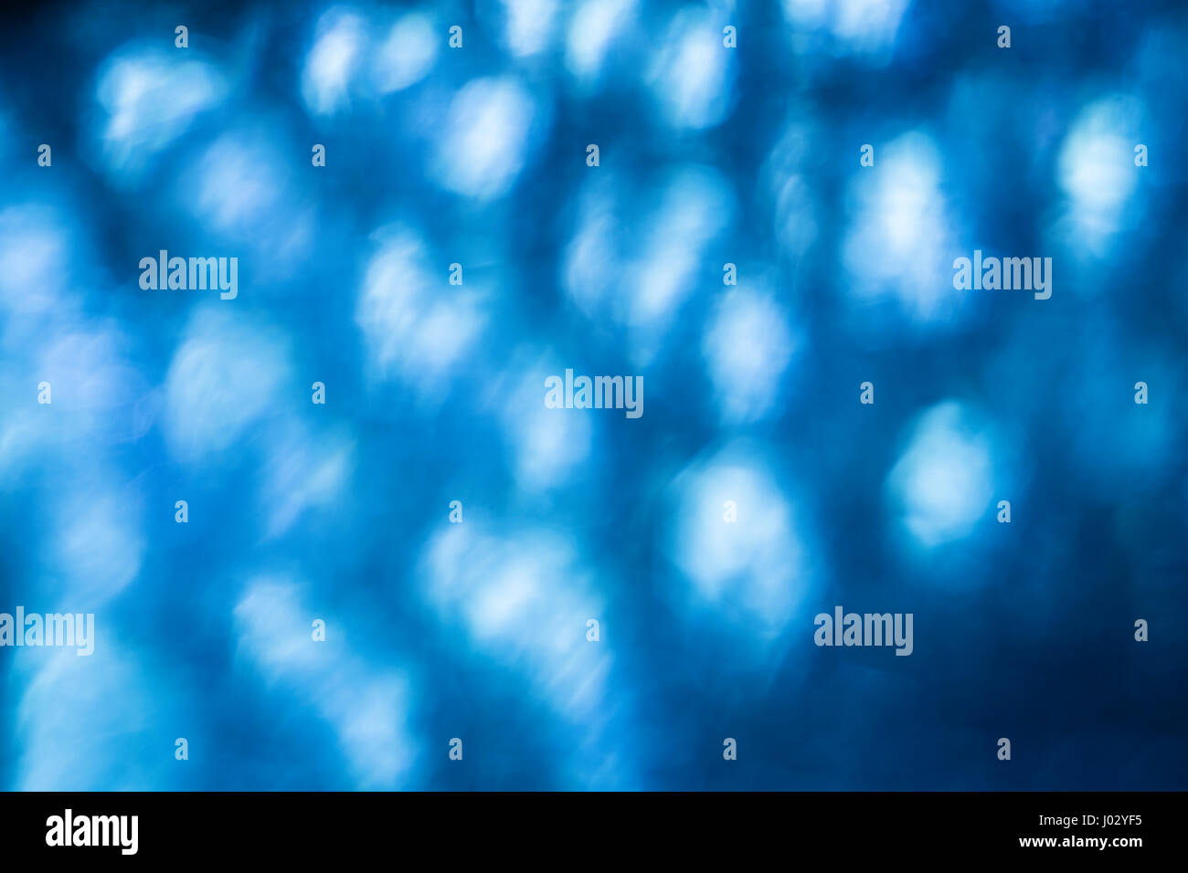 Abstrakter blauer Hintergrund für Website-Wallpaper, außerirdische Landschaft oder Welt. Abstrakt Weltwassertag, Metapher des Wassertages. Wasserhandelsmarkt Stockfoto