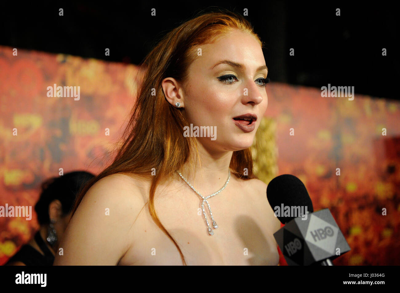 Sophie Turner besucht HBO 2015 Emmy After Party im Pacific Design Center am 20. September 2015 in Los Angeles, Kalifornien. Stockfoto