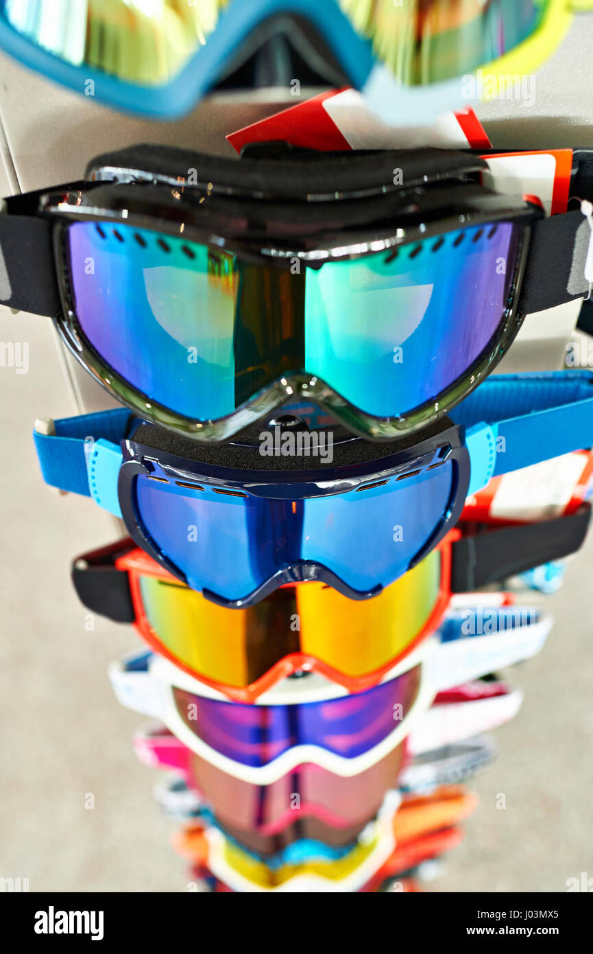Skibrille Maske auf dem Stand im shop Stockfoto