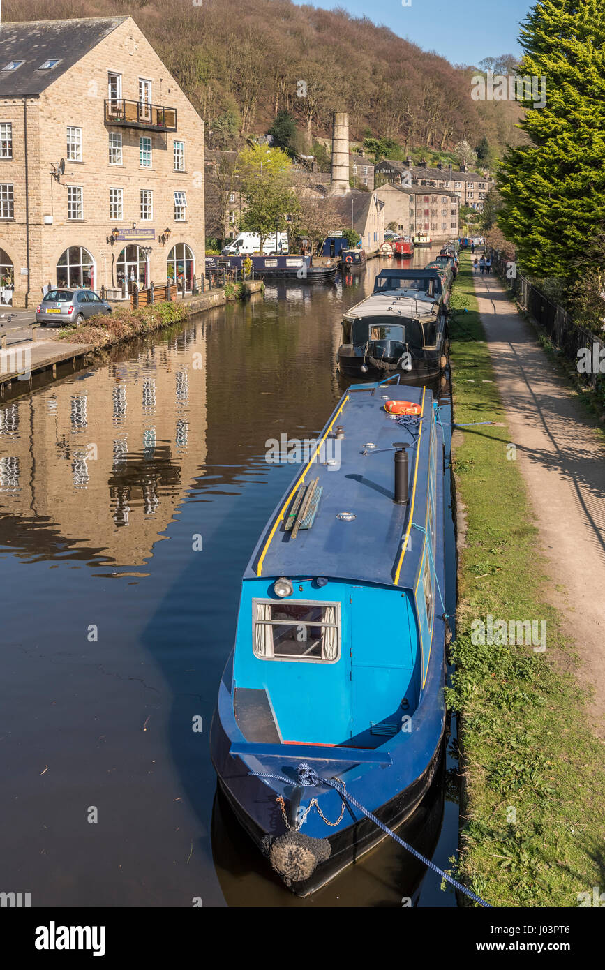 Die Rochdale Kanal im Zentrum von Hebden Bridge. Calderdale West Yorkshire. Stockfoto