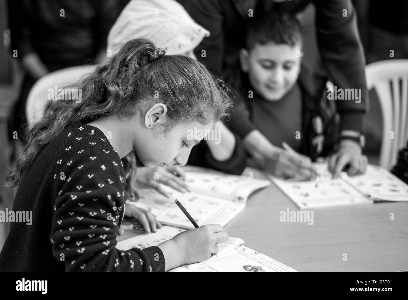 Der Olive Tree Schule lehrt Türkisch für syrische Flüchtlingskinder in Istanbul, Türkei. Stockfoto