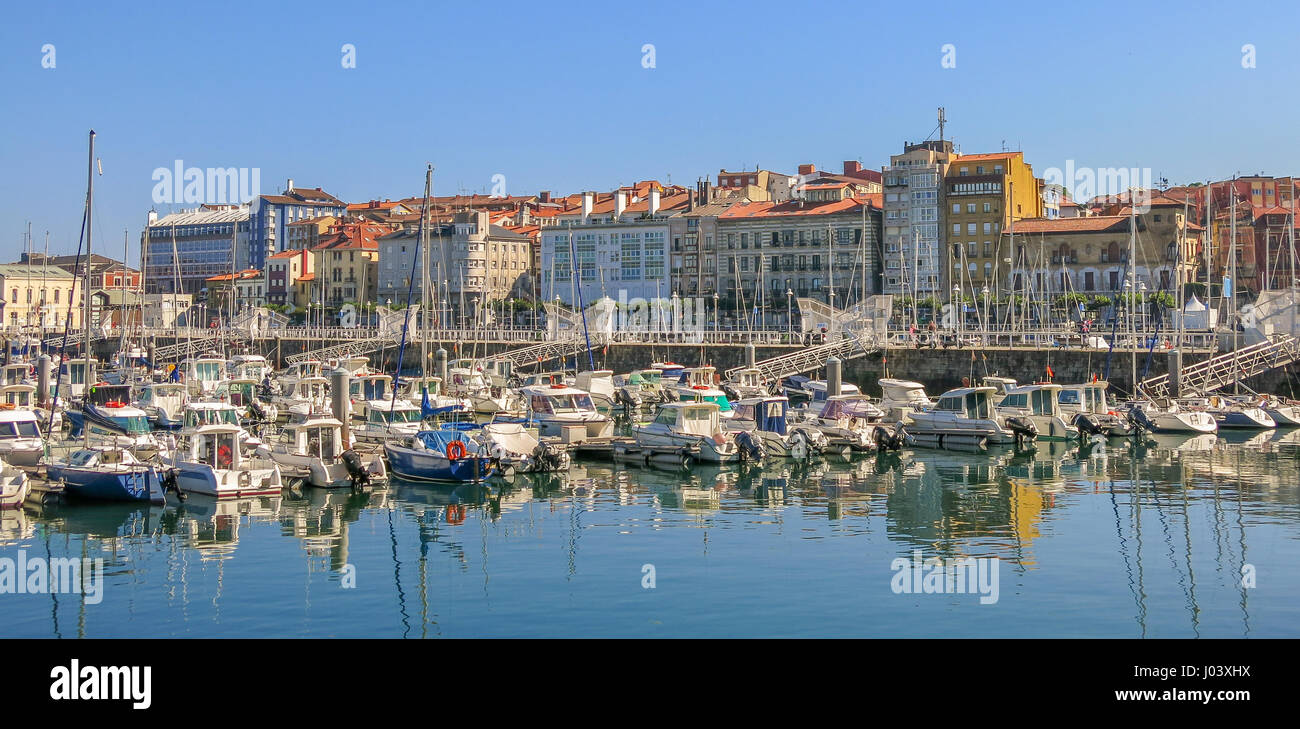 Hafen Sie in Gijón, Asturien, Nordspanien, Juli-31-2016 Stockfoto