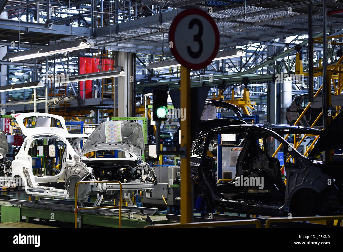 Karosserien in der Produktion innen Automobilfabrik Stockfoto