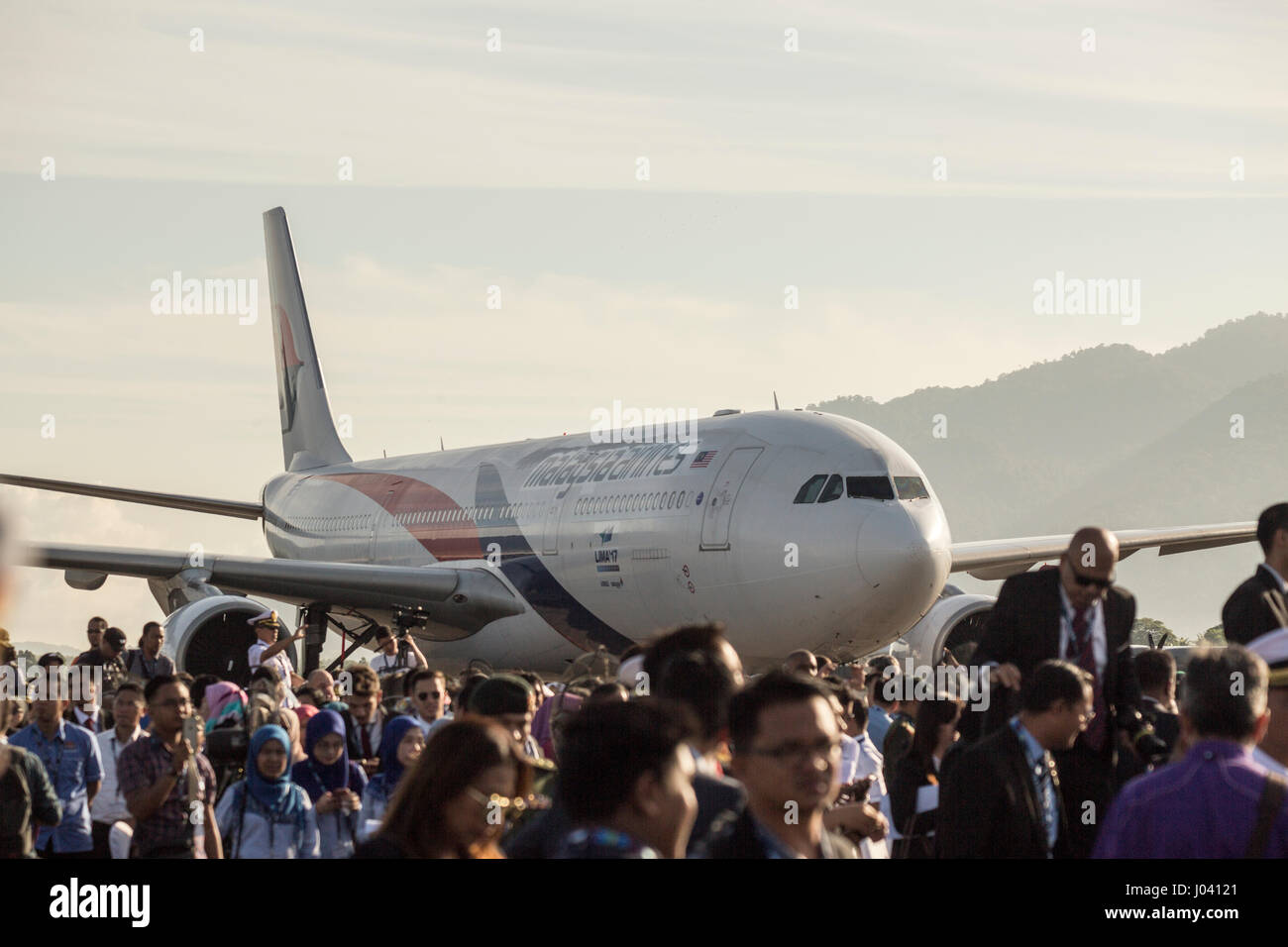 Ein Malaysia Airlines Berhad Airbus A330 auf der Langkawi International Maritime und Aerospace (LIMA) Ausstellung 2017 Stockfoto
