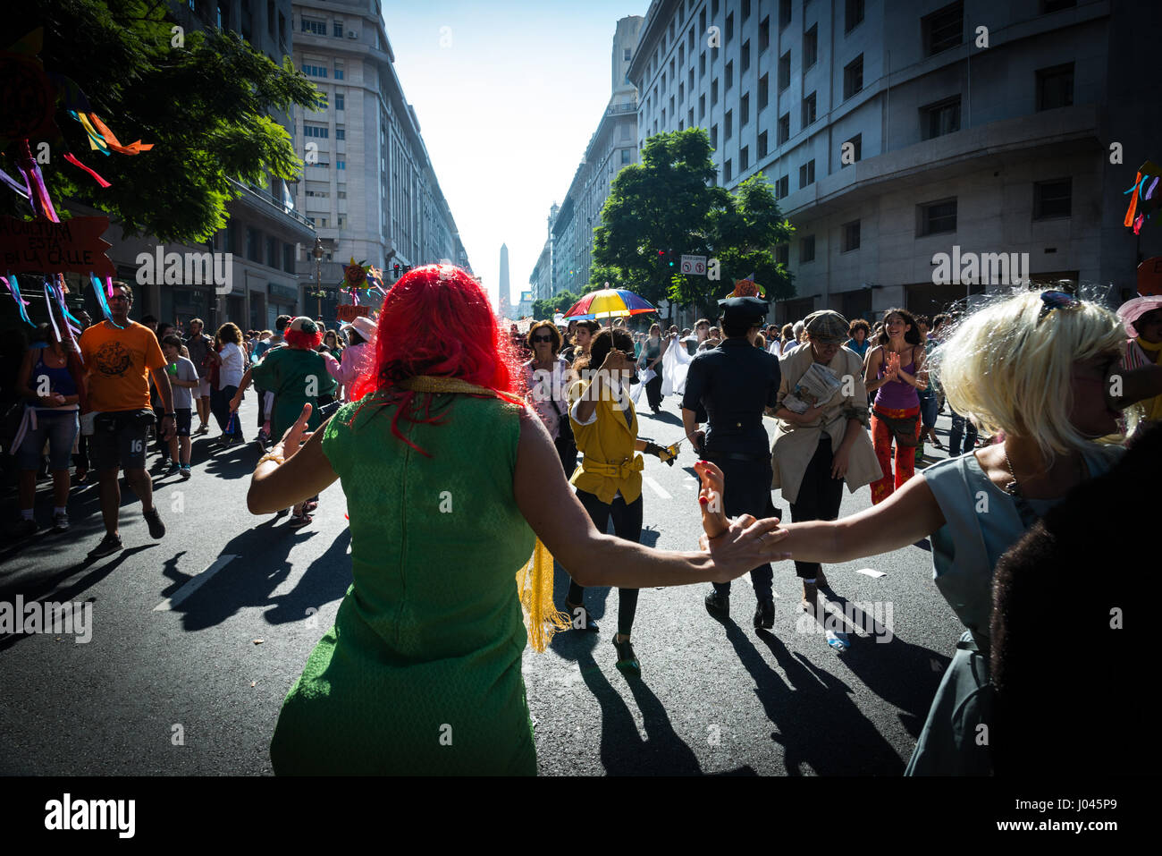 Argentinien Menschen gedenken Tag der Erinnerung für Wahrheit und Gerechtigkeit - 24.03.2017 - Argentinien / Buenos Aires - 24.03.2017 - Argentinien / Buenos Aires - am 24. März, Tausende von Menschen marschierten durch die Straßen von Buenos Aires (und anderen argentinischen Großstädten) zum Gedenken an den Tag der Erinnerung für Wahrheit und Gerechtigkeit, am 41. Jahrestag des Putsches, die die demokratische Ordnung zwischen 1976 und 1983 unterbrochen verlassen mindestens 30 000 verschwunden.   -Matias Izaguirre / Le Pictorium Stockfoto