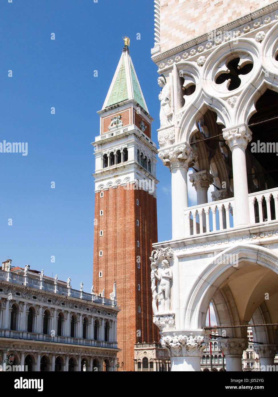 Venezia, Italien - 17. Mai 2016: Campanile der Piazza San Marco Stockfoto