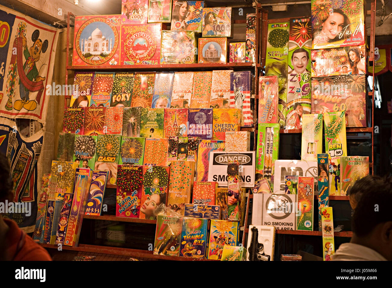 Cracker Shop, Diwali-fest, Mumbai, Maharashtra, Indien, Asien Stockfoto