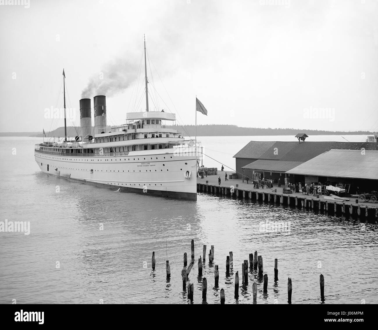 Dampfer North Land am Dock, Mackinac Island, Michigan, USA, Detroit  Publishing Company, 1900 Stockfotografie - Alamy