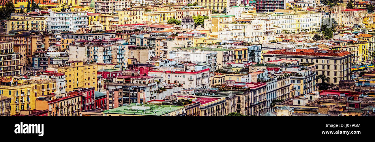 Eine Ansicht der Innenstadt von Neapel, Italien Stockfoto