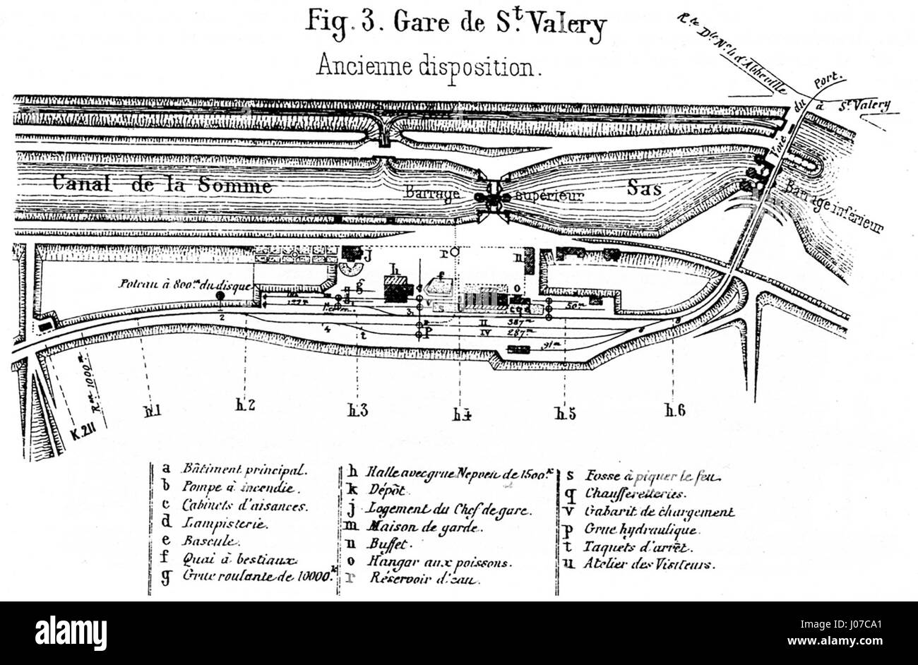 Diese 1888 gezeigte Darstellung des Bahnhofs Gare Saint-Valery zeigt sein architektonisches Design und Layout. Die Abbildung zeigt die historische Struktur des Bahnhofs, die für die Entwicklung des Verkehrs und der Stadtplanung in Frankreich im späten 19. Jahrhundert von Bedeutung war. Stockfoto