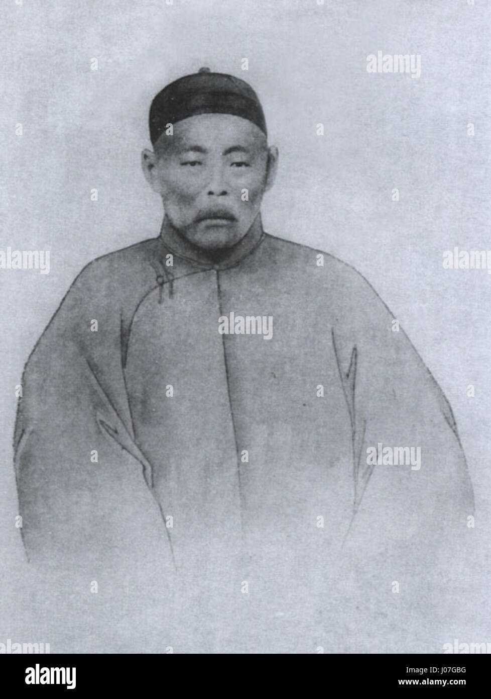 Das Kunstwerk „茄子蘑菇“ (Auberginen und Pilze) zeigt ein traditionelles chinesisches Stillleben mit Lebensmitteln. Dieses Stück verwendet traditionelle Pinselstriche und Symbolismus, um Themen des Überflusses und der Huld der Natur auszudrücken. Stockfoto