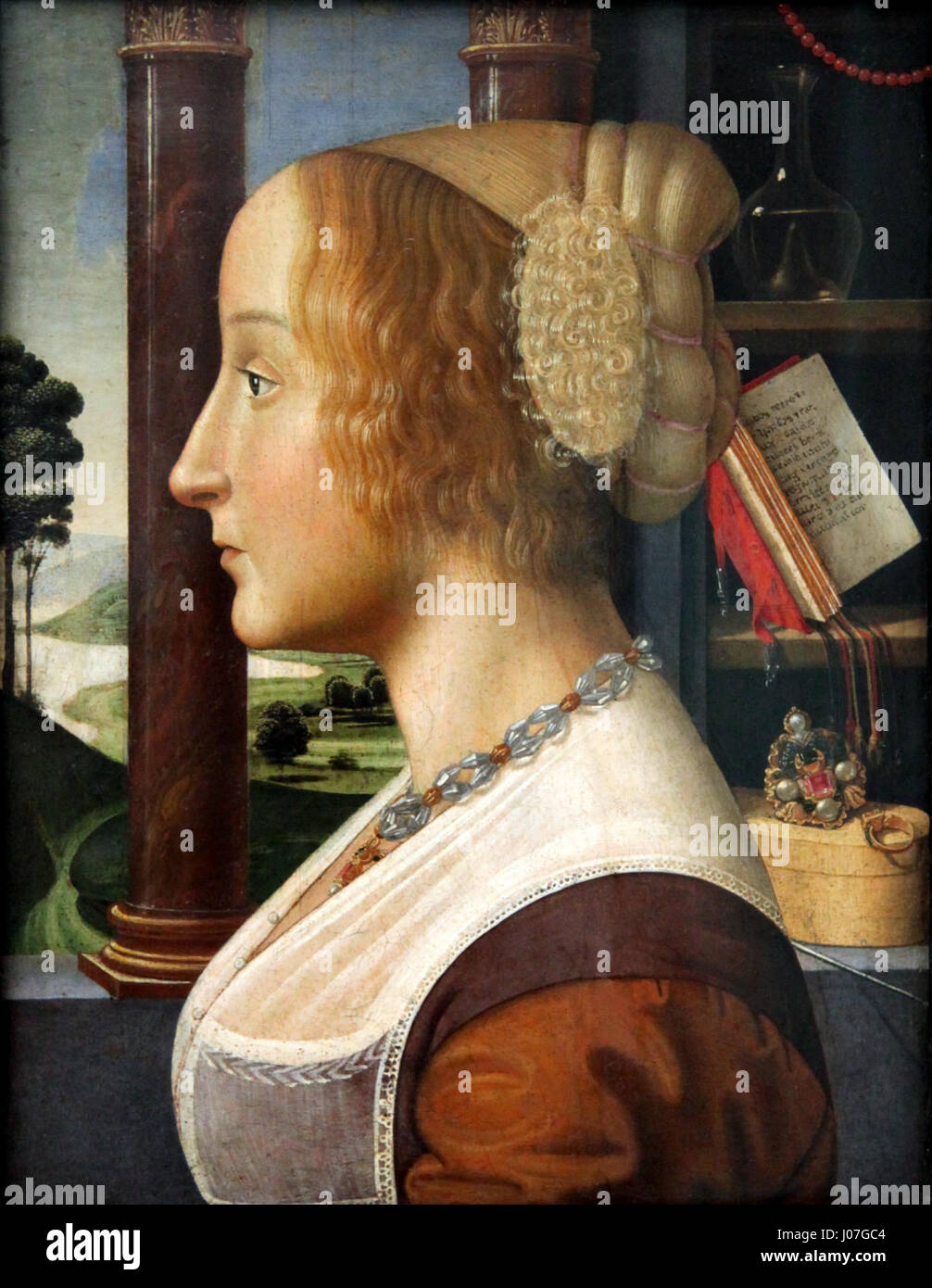 Davide Ghirlandaios Retrato de dama de perfil ist ein Profilporträt einer Frau, das in der Gemäldegalerie in Berlin ausgestellt wird. Stockfoto