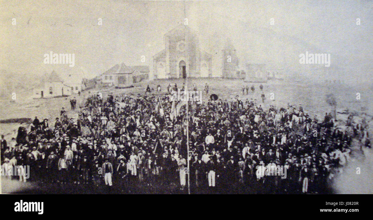 „Concentração de eleitores na Praca Dante Alighieri em 1902“ fängt einen historischen Moment der Konzentration der Wähler auf dem öffentlichen Platz in Brasilien ein. Das Kunstwerk veranschaulicht die politische Atmosphäre des frühen 20. Jahrhunderts in Südamerika. Stockfoto