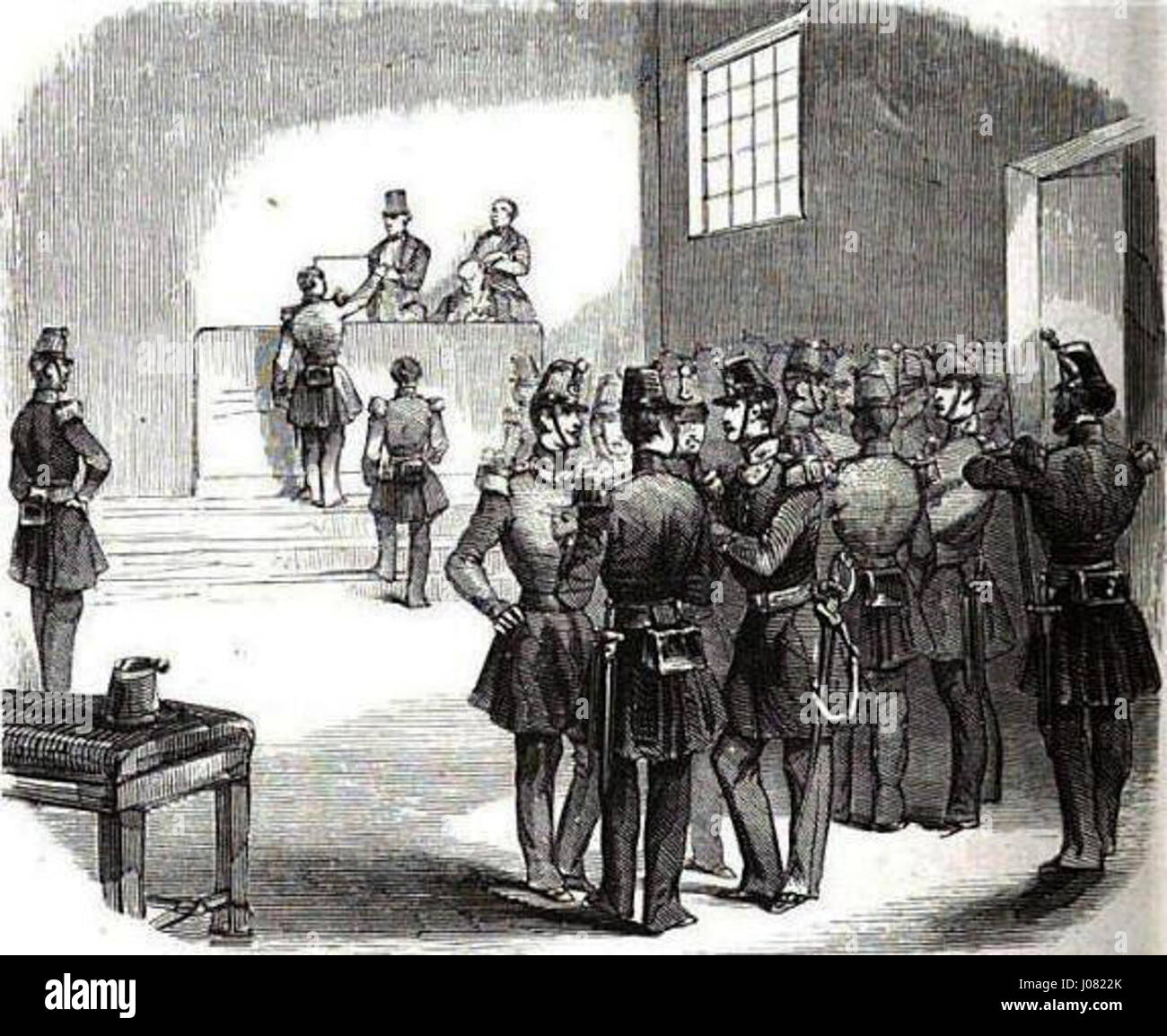 Dieses Bild zeigt Soldaten, die ihre Stimmen am 10. Dezember 1848 abgegeben haben, ein bedeutendes Ereignis in der französischen Geschichte. Die Szene repräsentiert die Teilnahme des Militärs an den Wahlen und hebt das politische Klima nach der Französischen Revolution von 1848 und der Gründung der Zweiten Republik hervor. Das Kunstwerk liefert eine historische Momentaufnahme dieses Moments im französischen Wahlprozess. Stockfoto