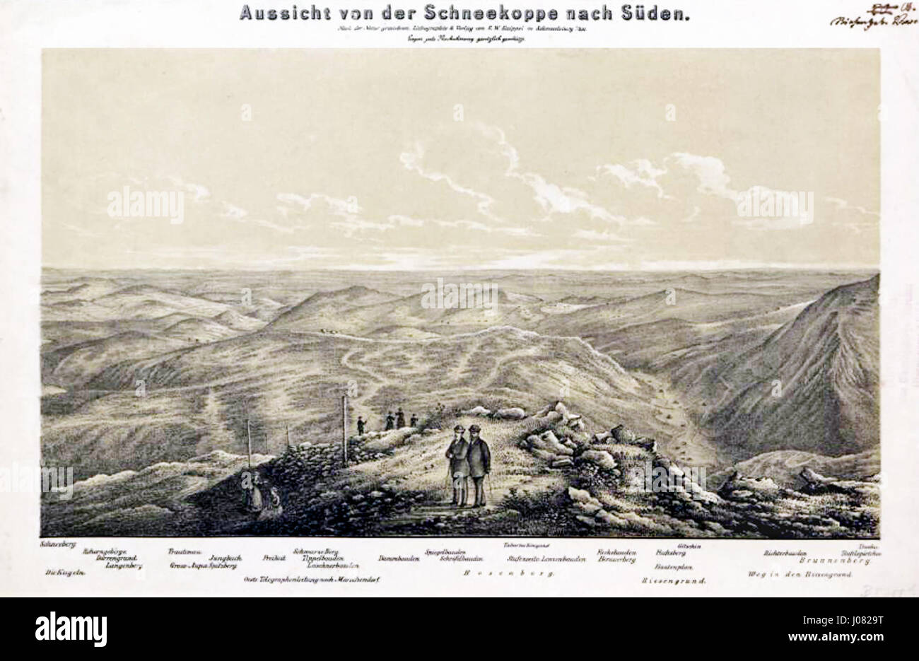 Aussicht von der Schneekoppe nach Süden ist ein deutsches Gemälde, das eine Südansicht von Schneekoppe, dem höchsten Berg des Krkonoš, darstellt. Das Kunstwerk fängt die weitläufige Landschaft und die natürliche Schönheit der Region ein. Stockfoto