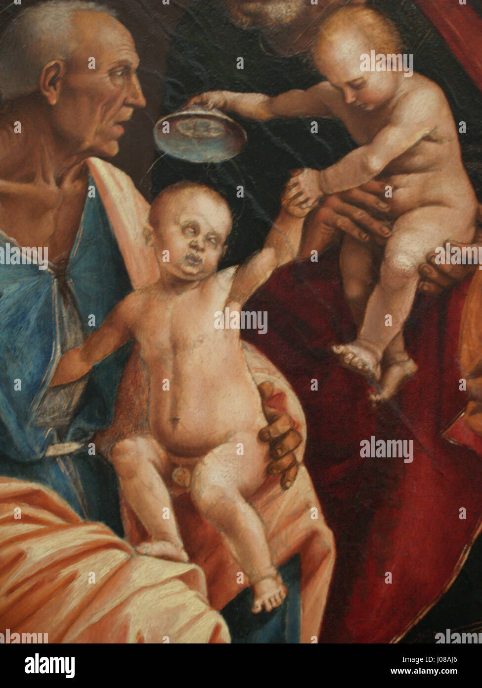 Dieses Fresko von Luca Signorelli, bekannt für seine Darstellung der Sagrada Familia in Berlin, zeigt die Meisterschaft des Künstlers bei der Erstellung dramatischer und dynamischer Kompositionen religiöser Szenen. Es ist ein Schlüsselwerk, das die religiöse Kunst der Renaissance repräsentiert. Stockfoto