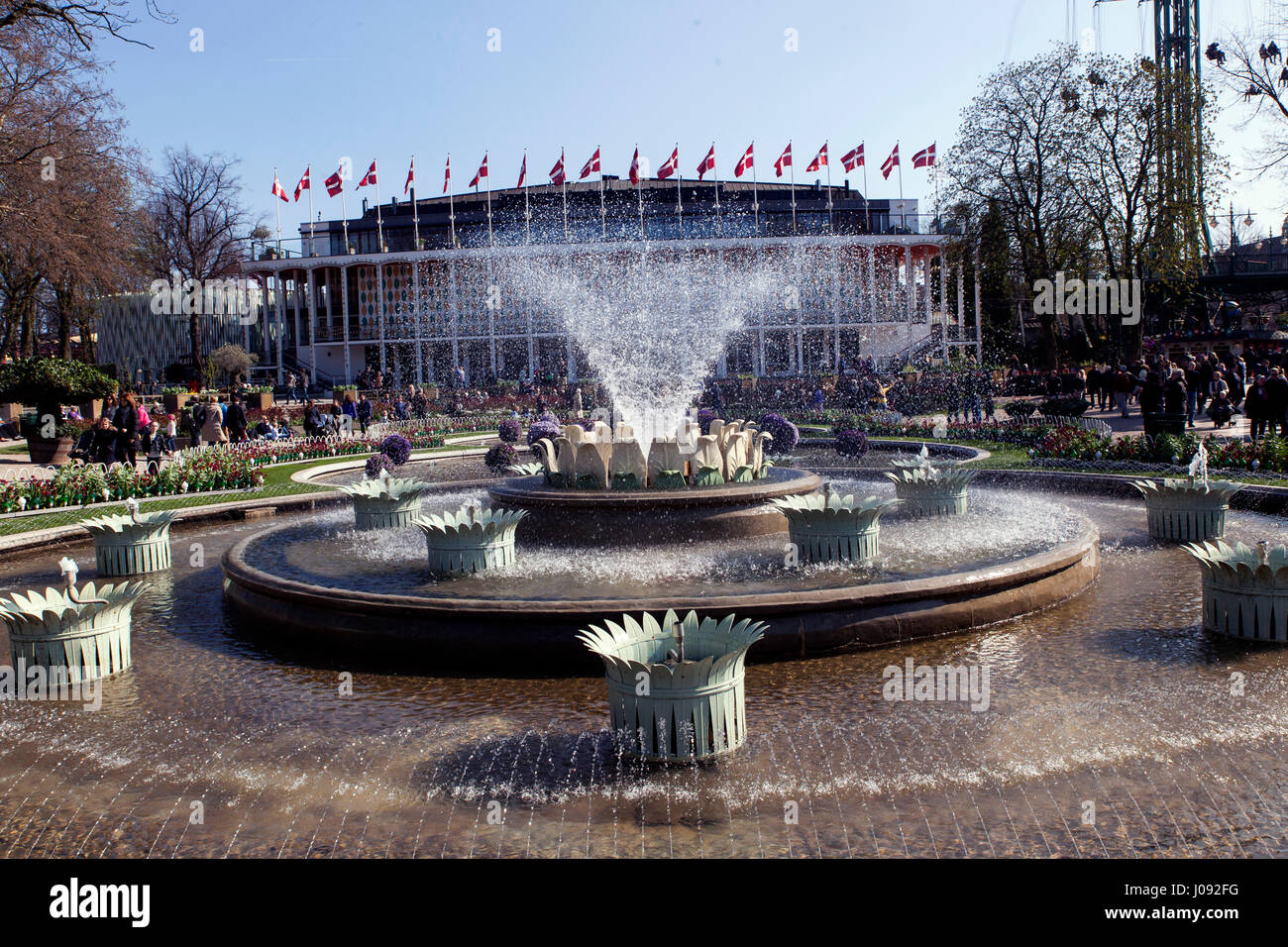 Tivoli Konzerthalle mit Wasserfontänen, Copenhagen Stockfoto