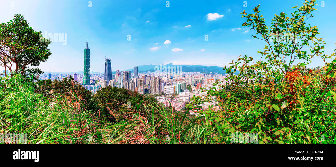 Taipei Stadt Ansicht Panorama mit der Natur Stockfoto
