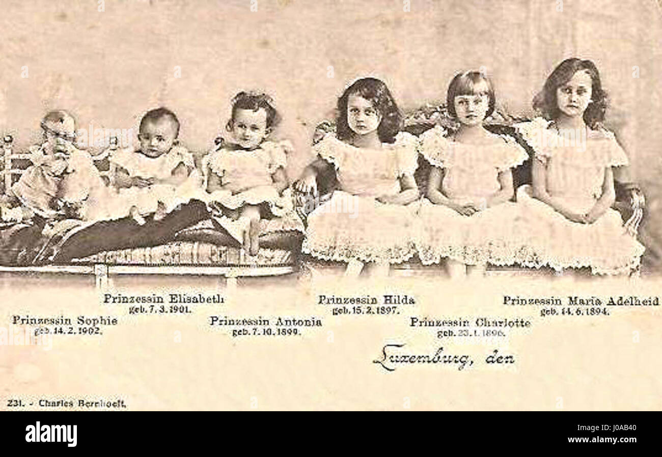 „Pränzekanner“ von Bernhoeft ist ein detailliertes Gemälde mit einem Porträt eines Mannes. Das Kunstwerk betont realistische Merkmale und Charakterdarstellung mit einer komplizierten Verwendung von Licht und Textur. Stockfoto