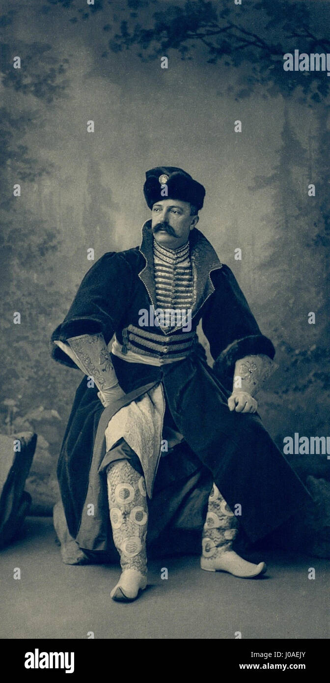 Georgi Michailowitsch Romanow, ein russischer Adliger und Mitglied der Familie Romanov, war für seine Rolle im späten Russischen Reich bekannt. Sein Porträt spiegelt die aristokratische Kultur der Zeit wider. Stockfoto