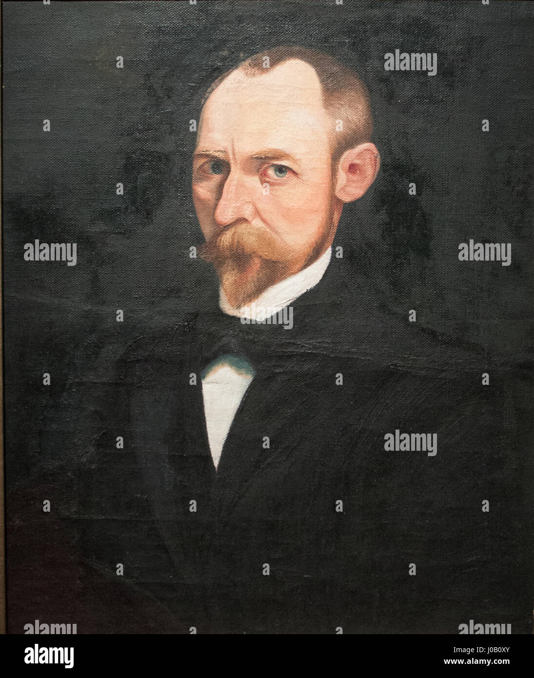 Das um 1893 gemalte Selbstporträt von Csontvári bietet einen Einblick in die persönliche Reflexion des Künstlers. Das Werk zeichnet sich durch seine kräftigen Farben und ausdrucksstarken Pinselarbeiten aus, die die emotionale Intensität des Motivs vermitteln. Stockfoto