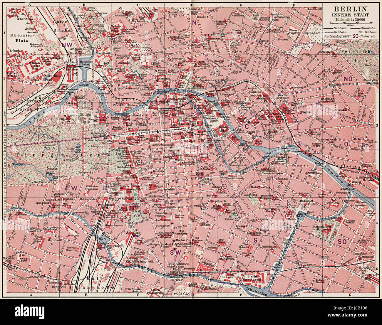 Dieses Bild zeigt eine detaillierte Karte oder Illustration der Berliner Innenstadt, wie sie im „Meyers großes Konversationslexikon“ (6. Ausgabe, 1905) zu sehen ist. Die Darstellung beleuchtet die städtebauliche Entwicklung Berlins zu Beginn des 20. Jahrhunderts. Stockfoto