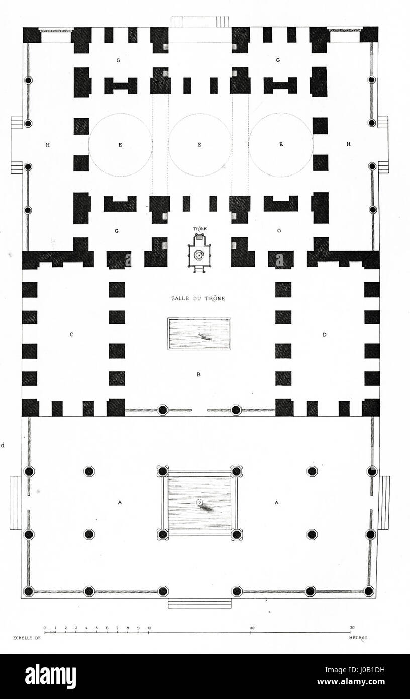 Dieser Plan des Parks Château de Chantilly zeigt das Layout und die Gestaltung des Geländes und veranschaulicht die architektonische Planung und Landschaftsgestaltung des Anwesens. Der Plan gibt Einblicke in die formelle Gartengestaltung und die Pracht des Anwesens. Stockfoto