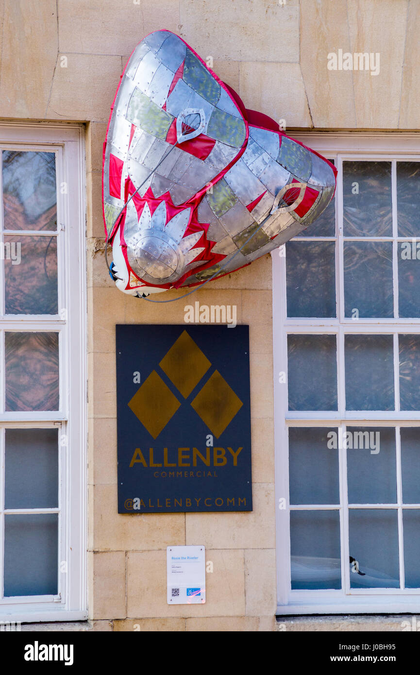 "Rosie die Riveter" von Safran Waghorn, "A Motte für Amy" Kunstinstallation im Gedenken an Amy Johnson, 1903-1941, Kingston-upon-Hull, Yorkshire, England Stockfoto
