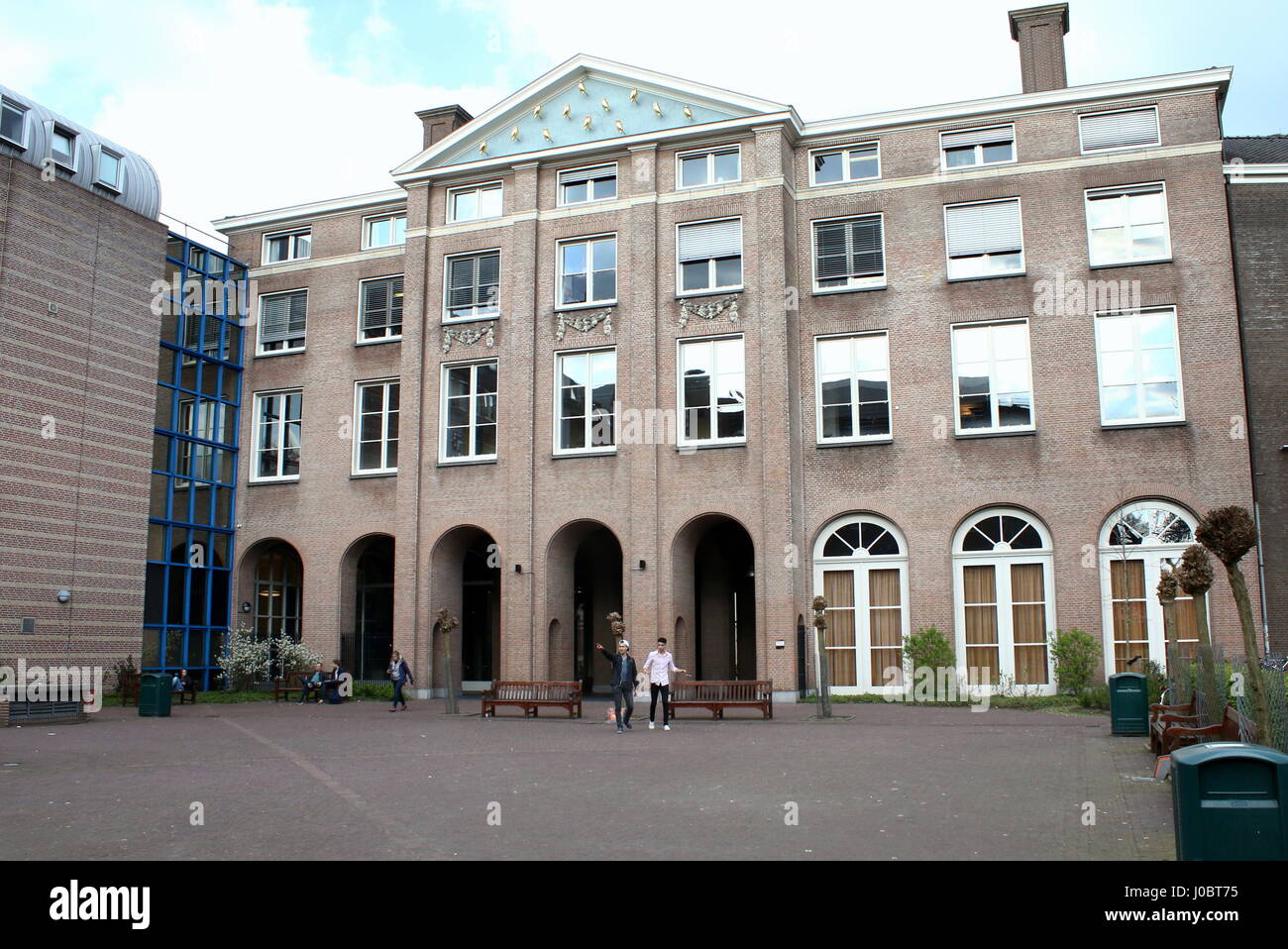 Harmonie Komplex, Gebäude der Fakultät der Künste, Gesetz & Geisteswissenschaften, Universität Groningen, Niederlande. Das Hotel liegt am Oude Kijk in ' t Jatstraat Stockfoto