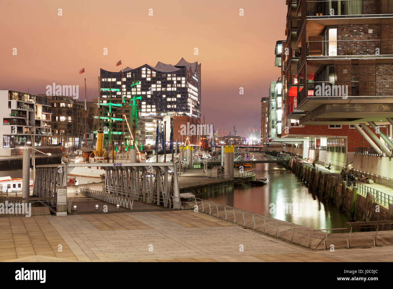 Magellan-Terrassen Terrassen, Sandtorhafen Port, Elbphilharmonie, HafenCity, Hamburg, Hansestadt, Deutschland Stockfoto