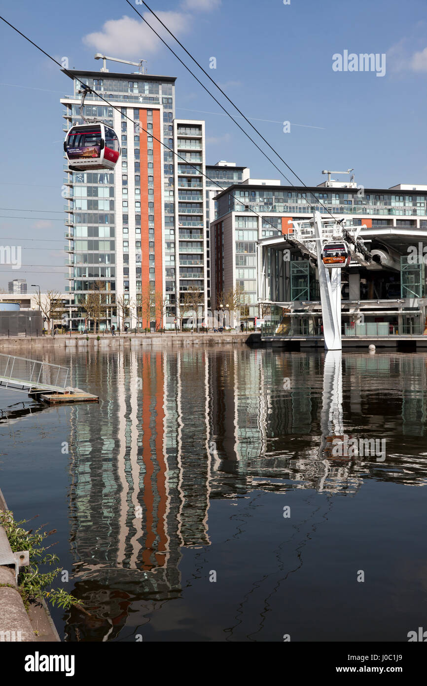 Emirates Airline Cable Car Endstation in die Royal Victoria Docks, Newham, East London Stockfoto