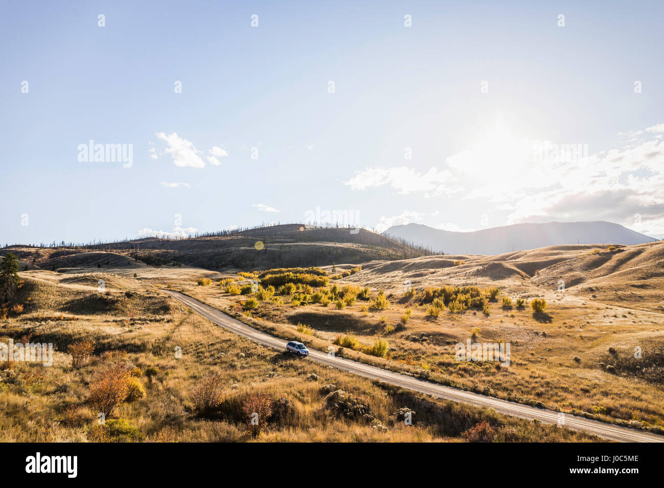 Fahrzeug unterwegs, Trans Canada Highway in der Nähe von Boston Wohnungen, Kamloops, Britisch-Kolumbien, Kanada Stockfoto
